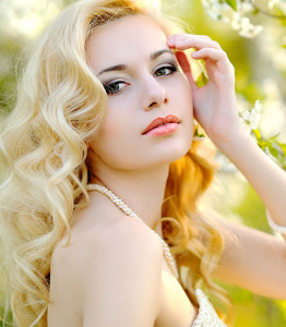 curls-and-waves-hairstyle-for-a-wedding