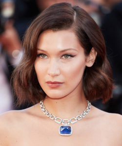 Bella Hadid Hairstyle for Oval Shaped Face Renew